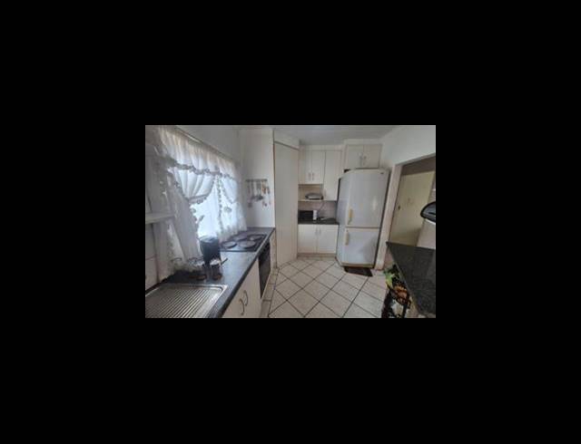 2 BEDROOM HOUSE FOR SALE IN THERESAPARK